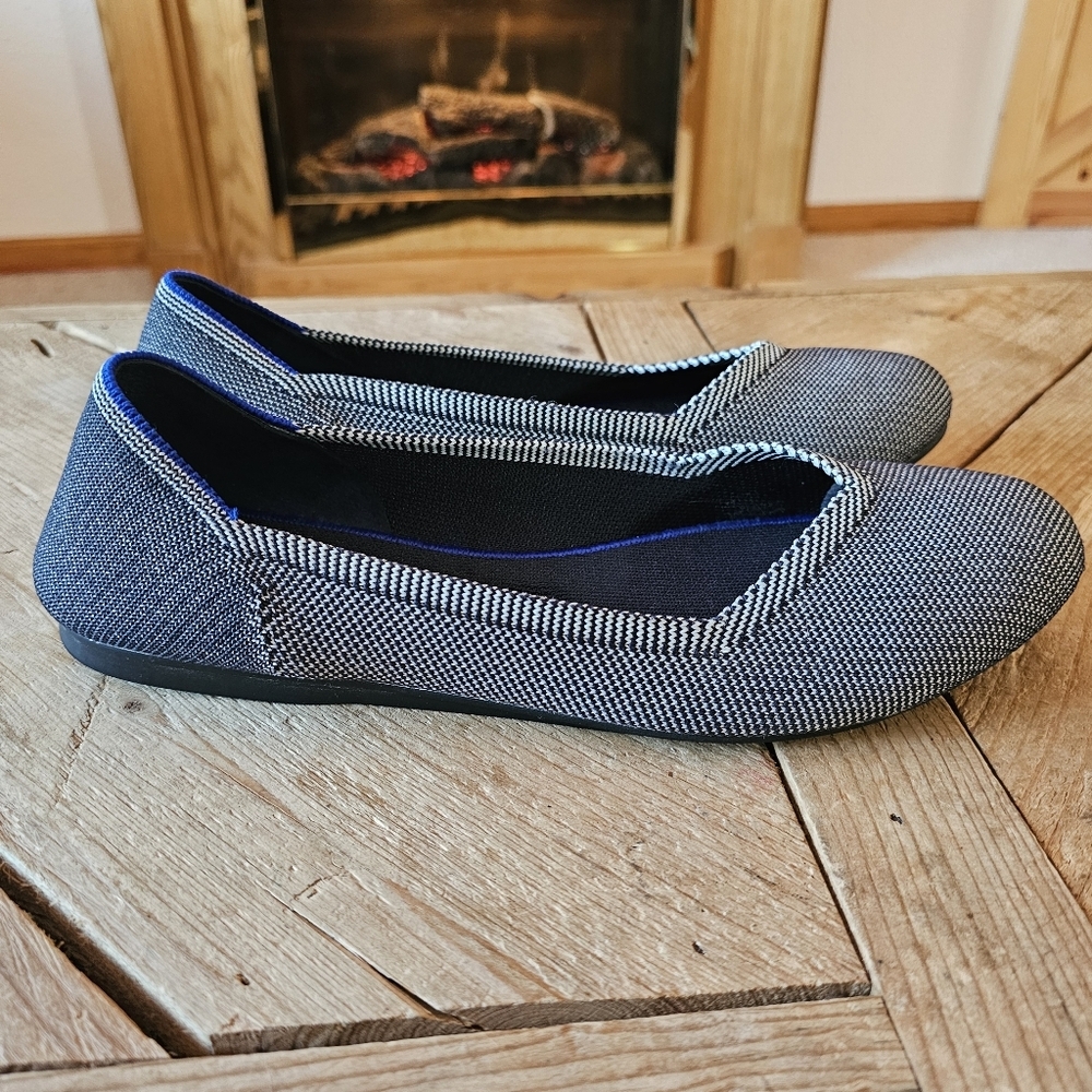 Rothys Grey Birdseed Flats with Blue Trim Womens size 10